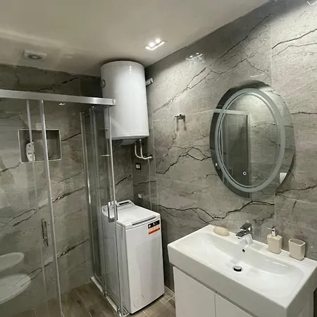 Apartment Golem Near The Golem (Tirana)